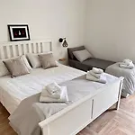 Donna Flora's House Appartement